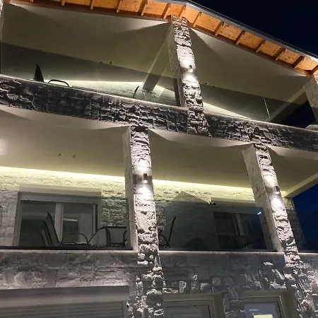 Aparthotel Luka 1 Aparts Polichrono