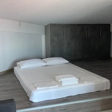 Luka 1 Aparts Polichrono Aparthotel Polychrono