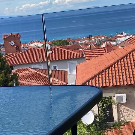 Luka 1 Aparts Polichrono 4*