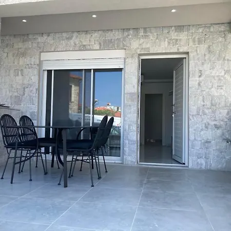 Luka 1 Aparts Polichrono Ξενοδοχείο με διαμερίσματα