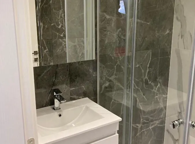 Luka 1 Aparts Polichrono 3* Polychrono