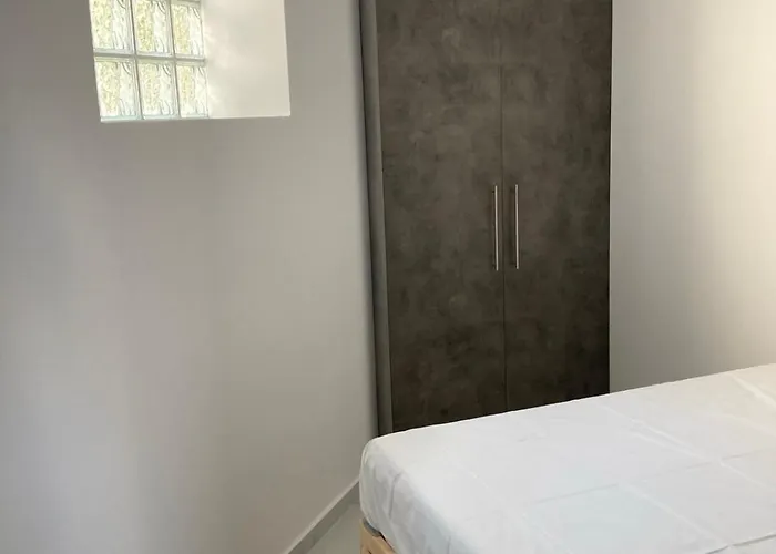 Luka 1 Aparts Polichrono 3* Polychrono