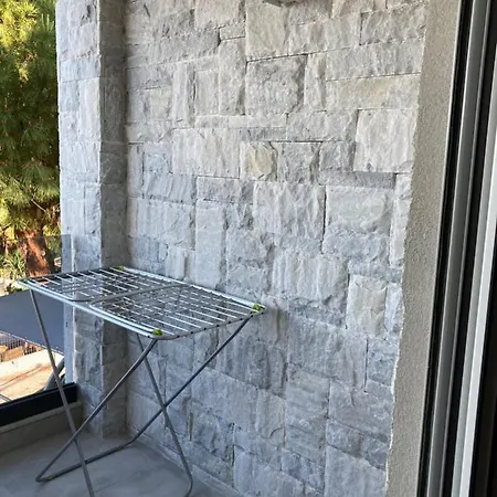 Luka 1 Aparts Polichrono Aparthotel