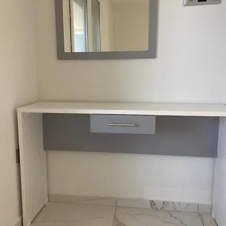 Luka 1 Aparts Polichrono Aparthotel