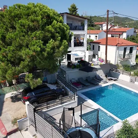 Luka 1 Aparts Polichrono Aparthotel Polychrono