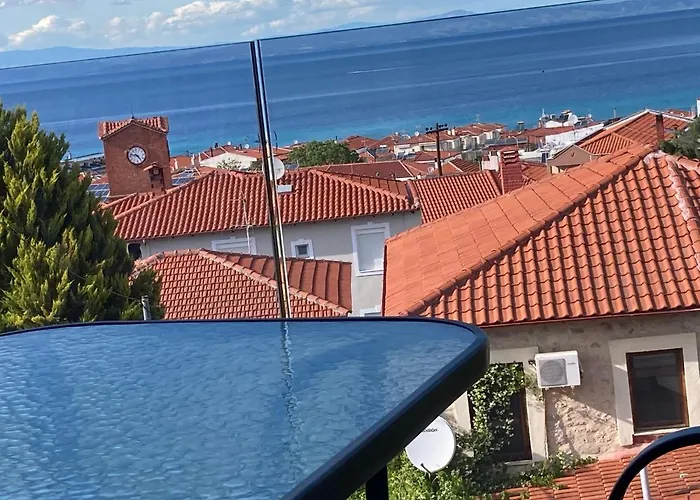Luka 1 Aparts Polichrono 4*