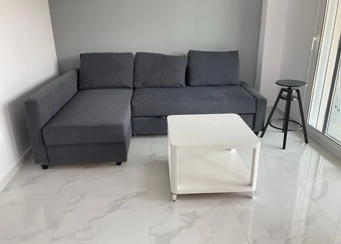 Luka 1 Aparts Polichrono Apartmanhotel